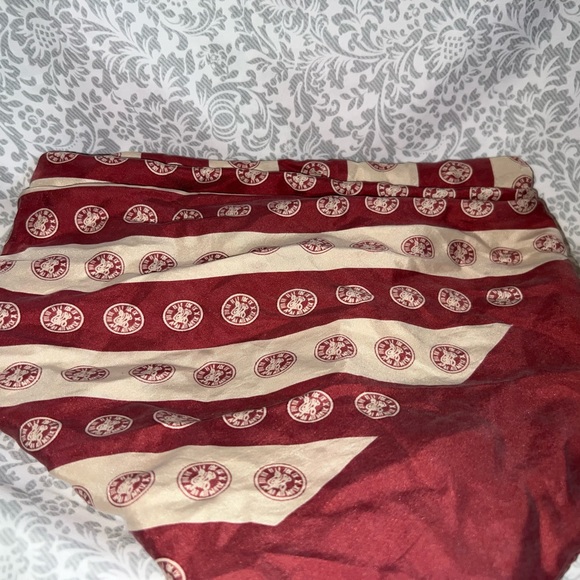 Silk scarf - Picture 3 of 3